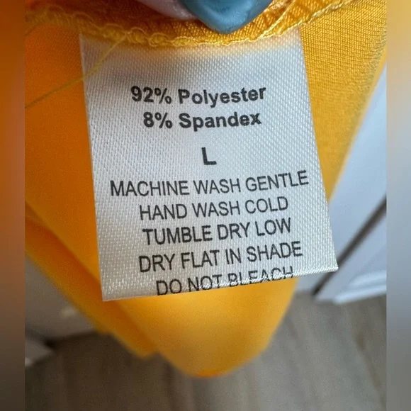 Vibrant Yellow Sleeveless Maxi Dress - Picture 4 of 6